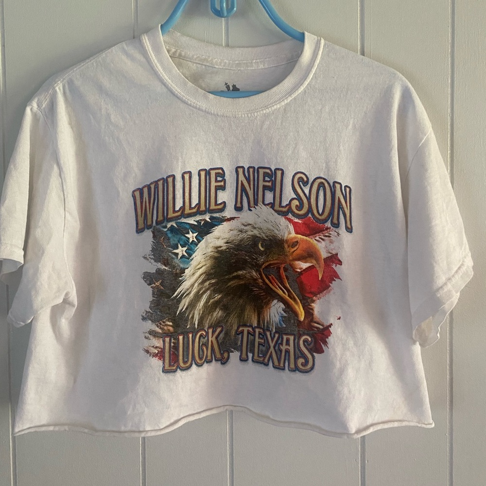 Willie Nelson cropped Tshirt